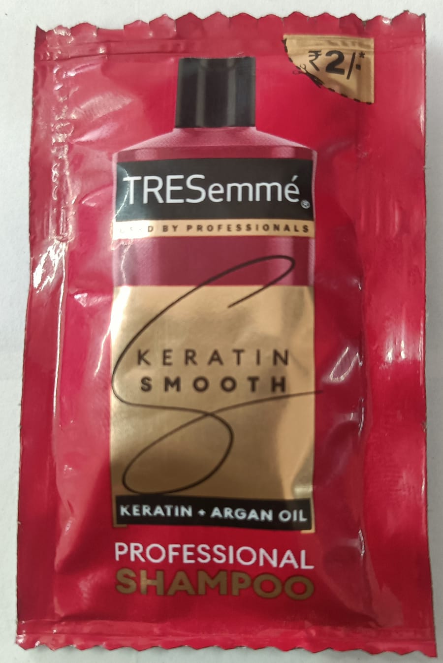 TRESemme Keratin Smooth Shampoo, 6ml Sachet [Pack of 64]